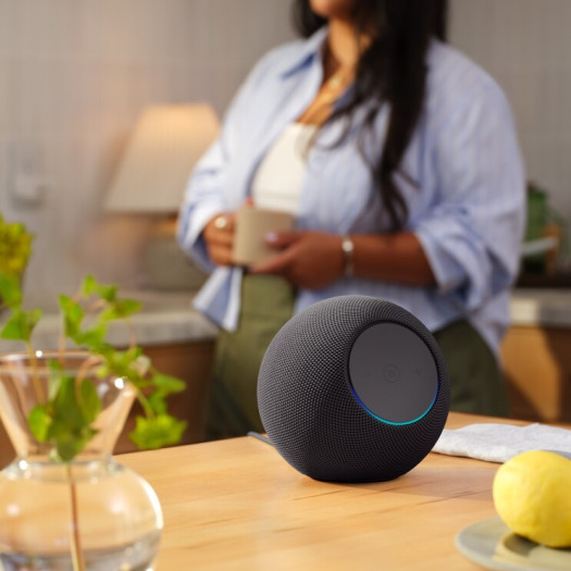 Der neue Echo Studio (Bild: Amazon)